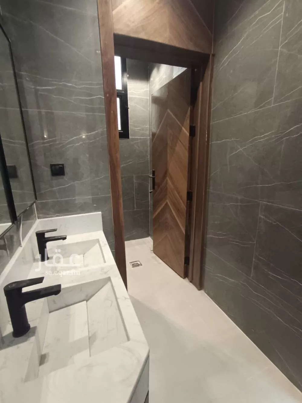 5 bedroom villa in Okaz 7