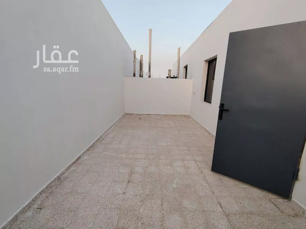 5 bedroom villa in Okaz 2