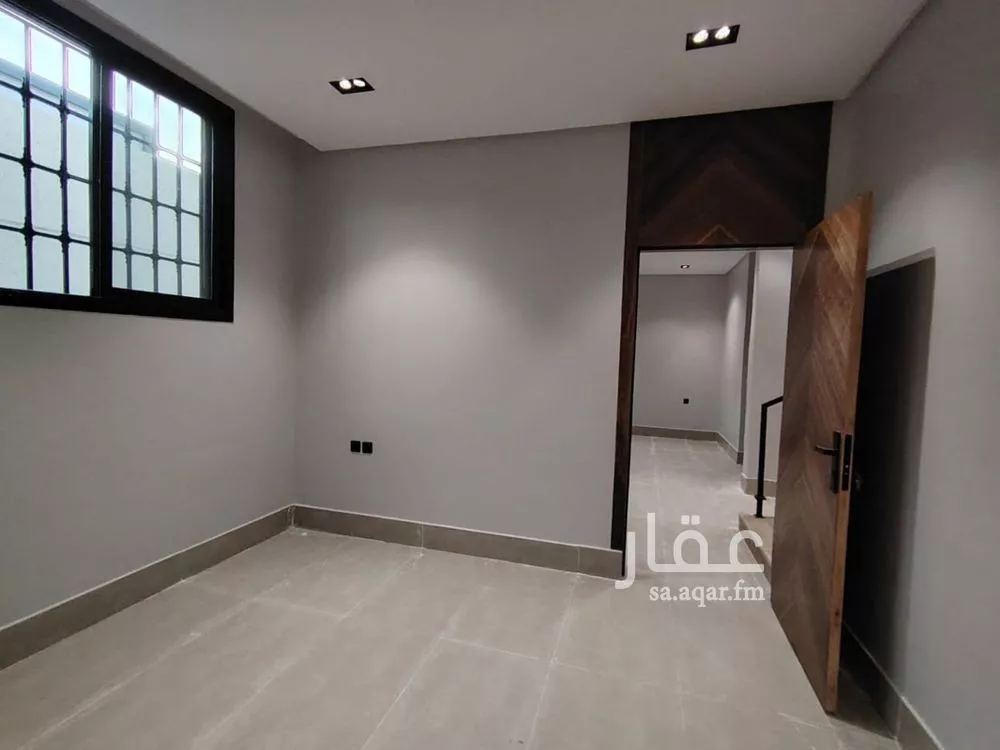 5 bedroom villa in Okaz 4