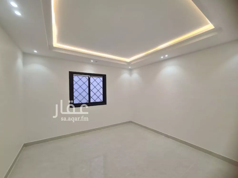 فيلا 4 غرف في بدر 8