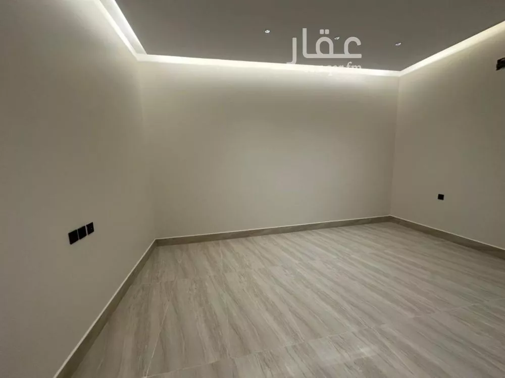 فيلا 5 غرف في ديراب 10