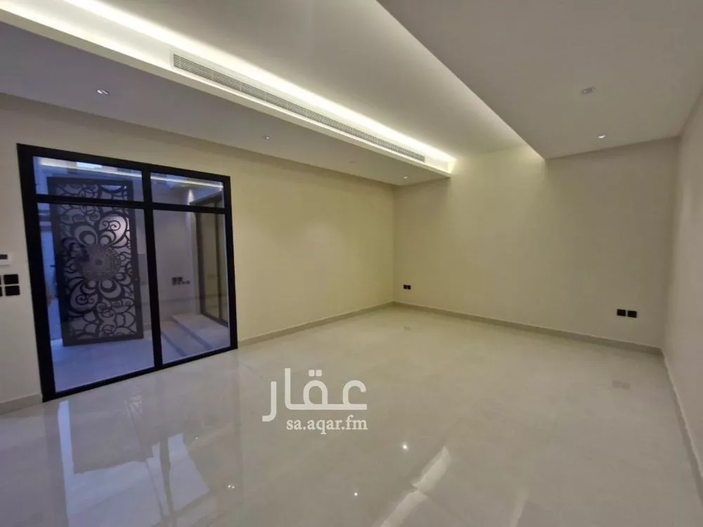 5 bedroom villa in Al Aridh 19