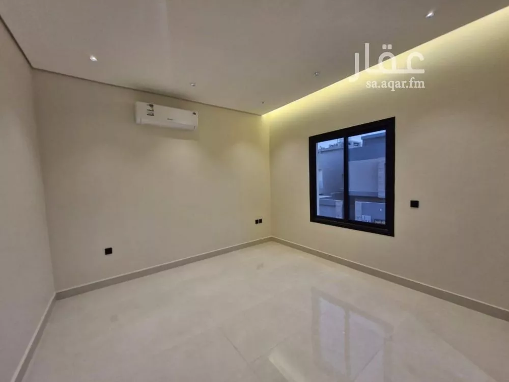 5 bedroom villa in Al Aridh 5