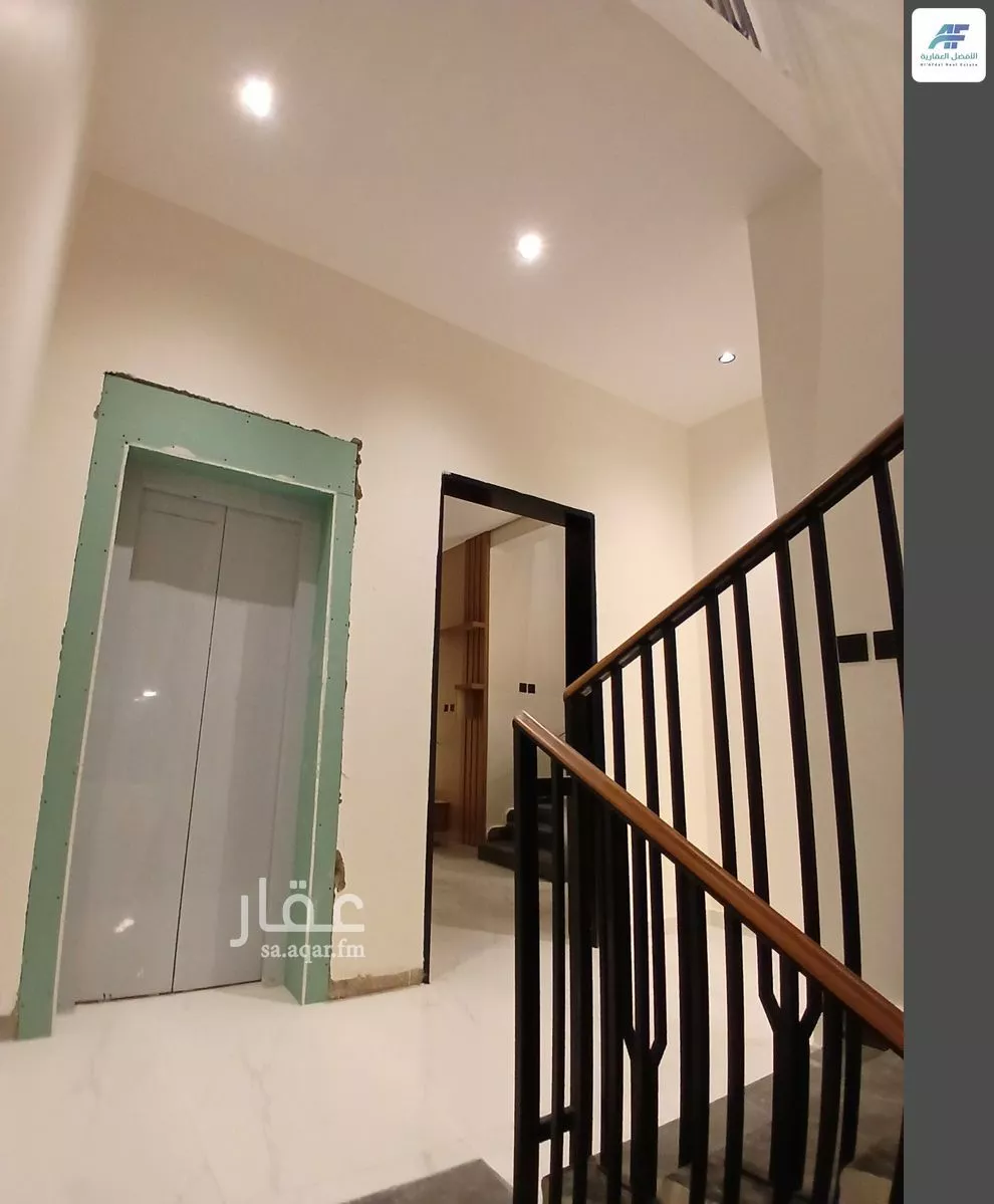 فيلا 5 غرف في الرمال 9