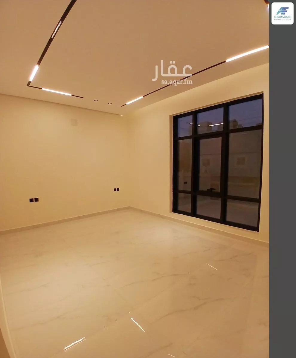 فيلا 5 غرف في الرمال 10
