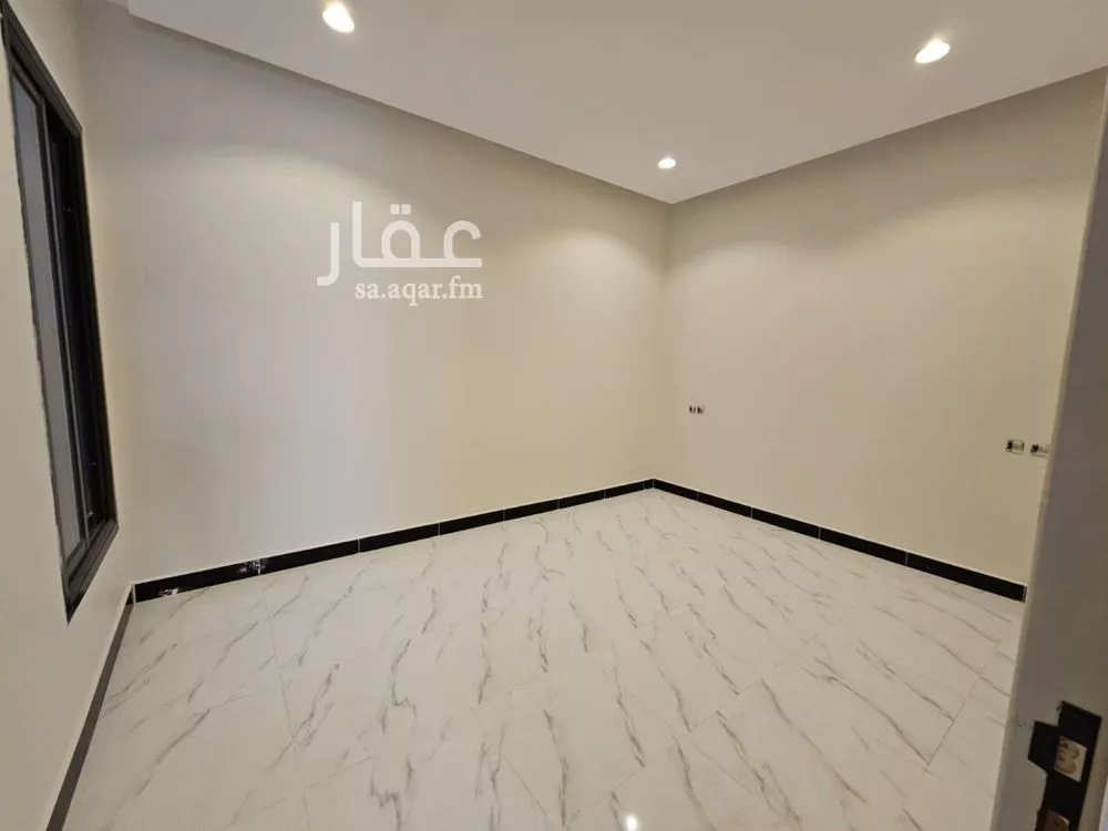 6 bedroom villa in Dhahrat Laban 2