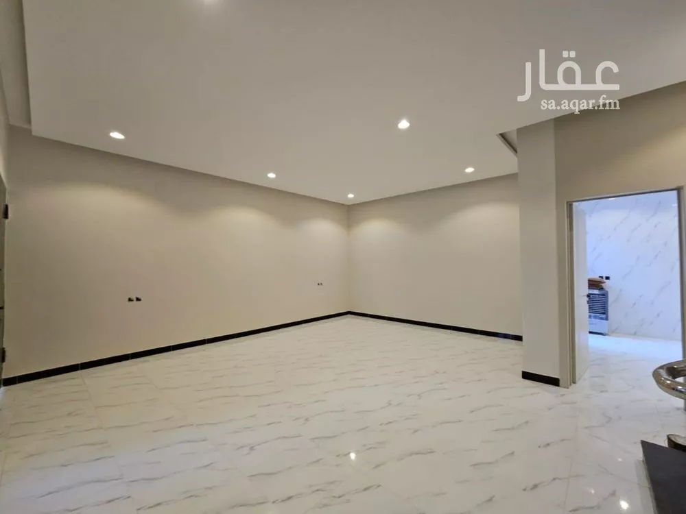 6 bedroom villa in Dhahrat Laban 13