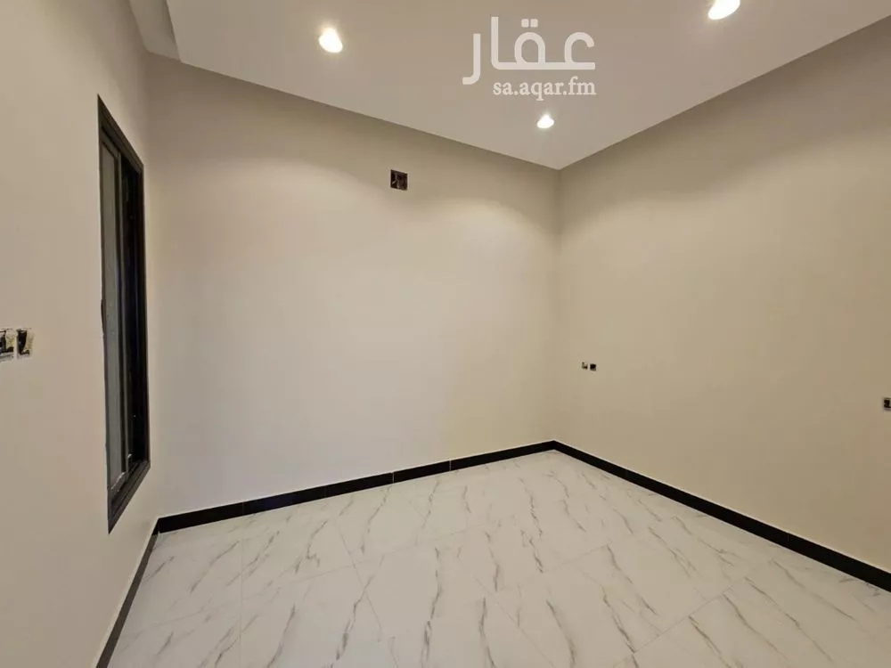 6 bedroom villa in Dhahrat Laban 17