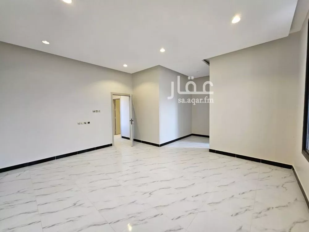 6 bedroom villa in Dhahrat Laban 9
