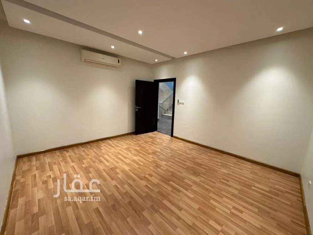 7 bedroom villa in Al Rabie 26