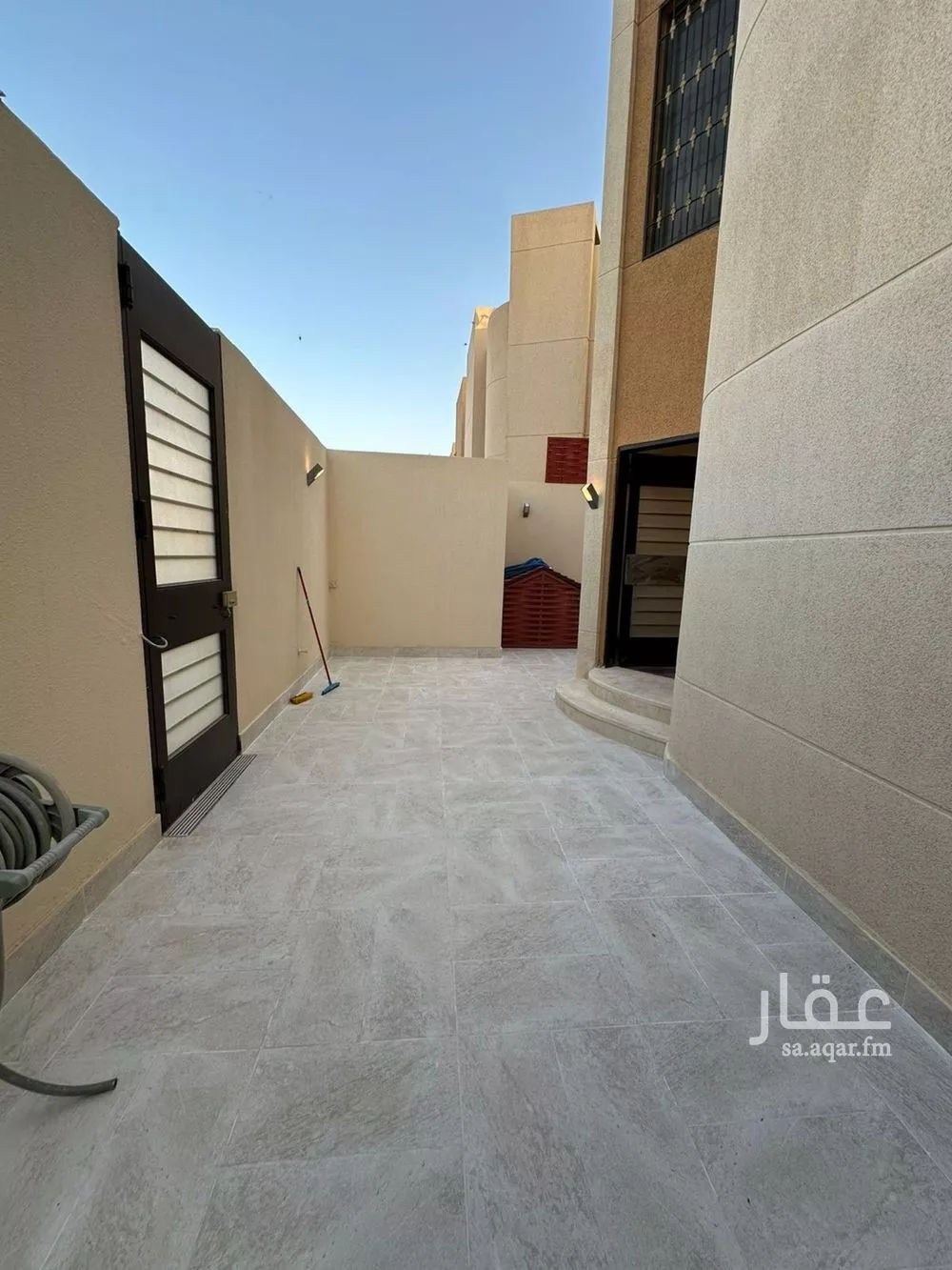 7 bedroom villa in Al Rabie 10