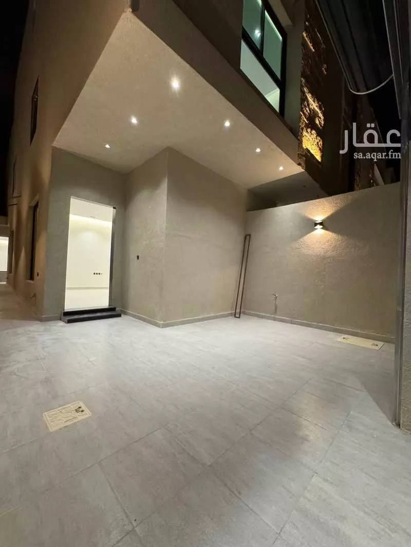 5 bedroom villa in Al Rimal 13