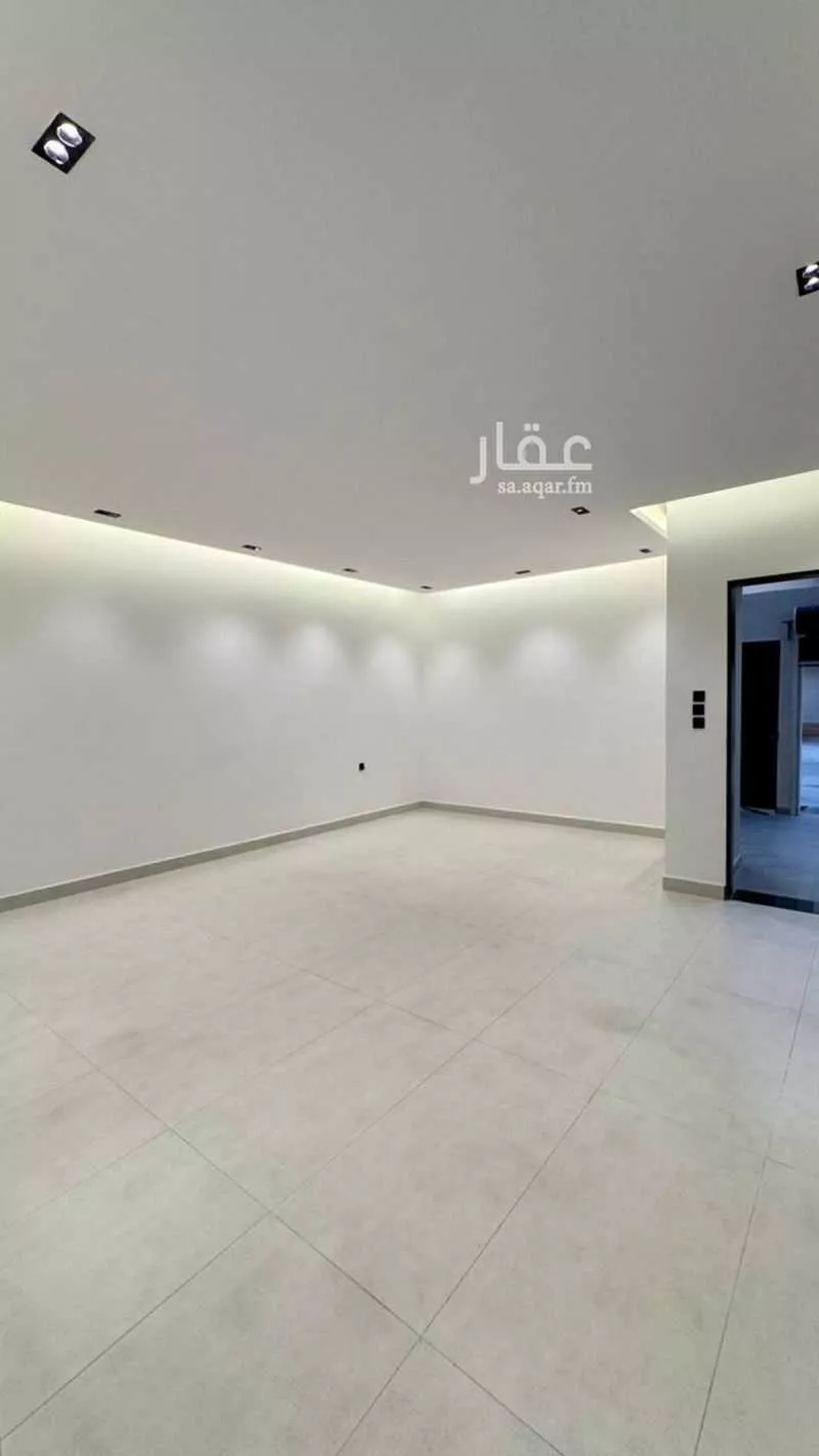 5 bedroom villa in Al Rimal 3