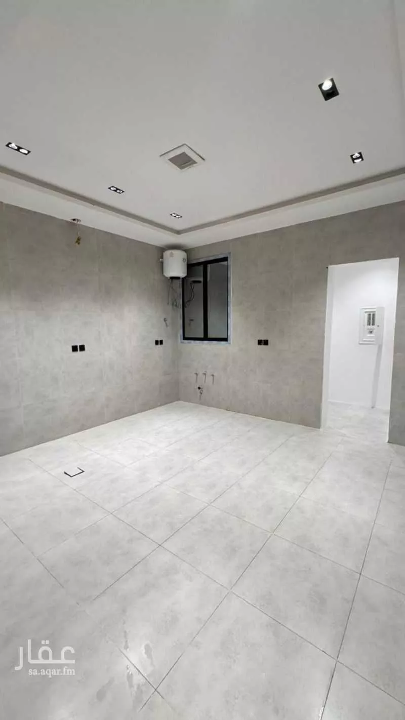 5 bedroom villa in Al Rimal 6
