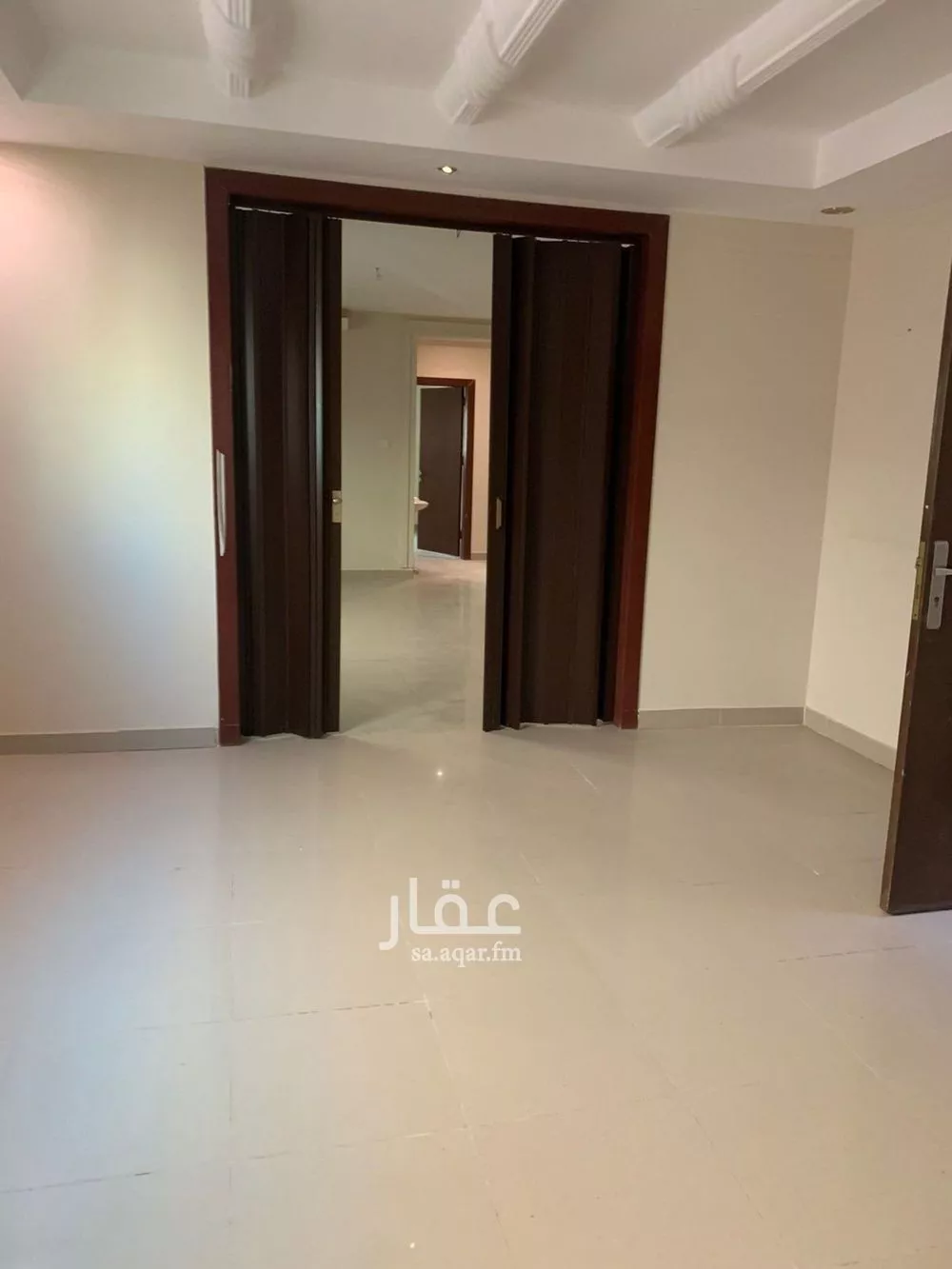 فيلا 7 غرف في الياسمين 4