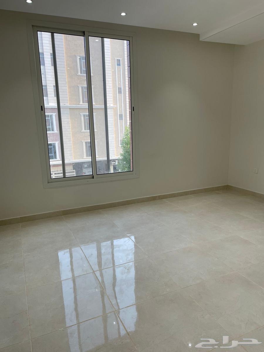 3 bedroom apartment in Al Hamra 5