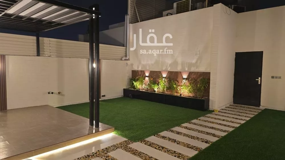 6 bedroom villa in Al Yarmouk 12