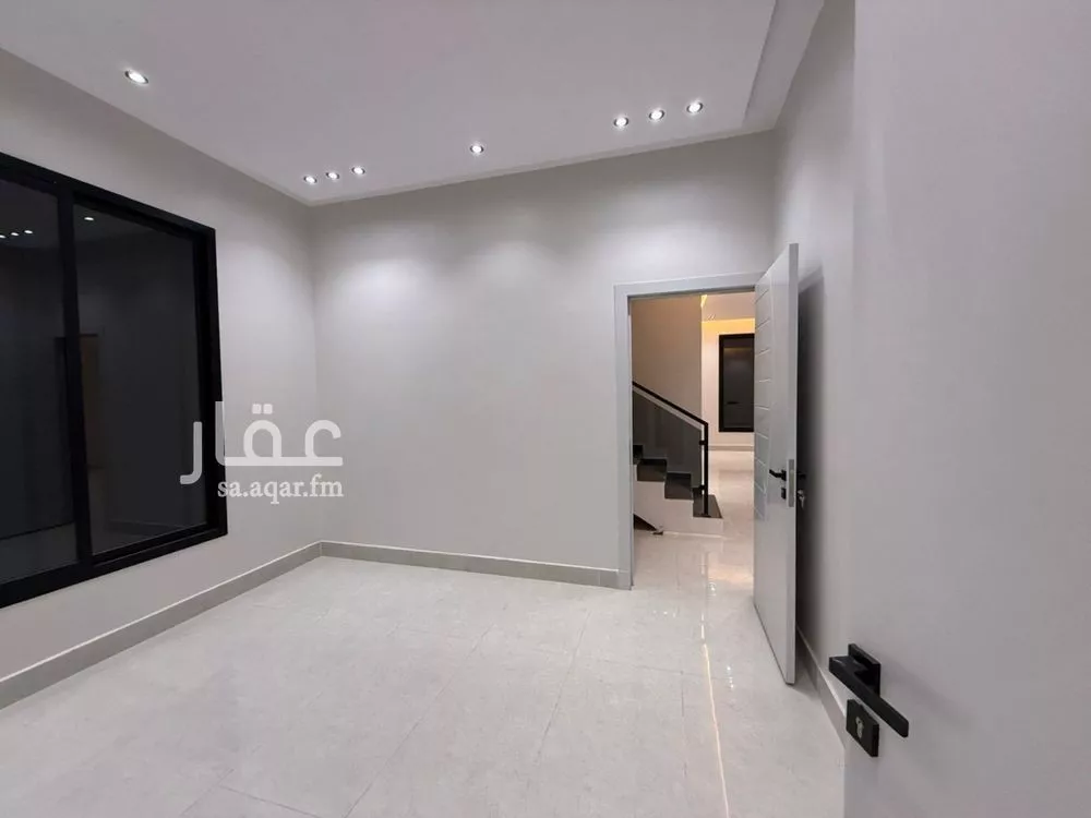 6 bedroom villa in Tuwaiq 12