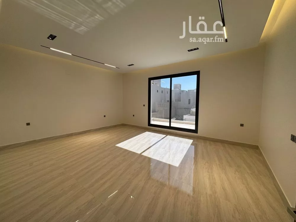 فيلا 6 غرف في الرمال 23