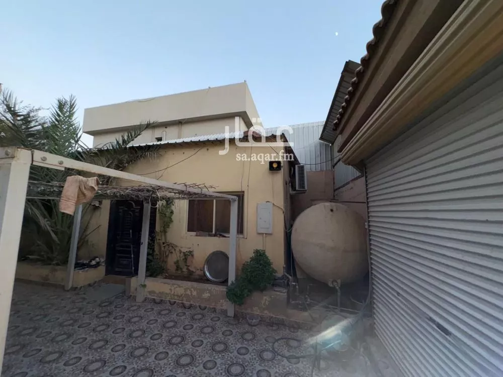 11 bedroom villa in Jarir 3