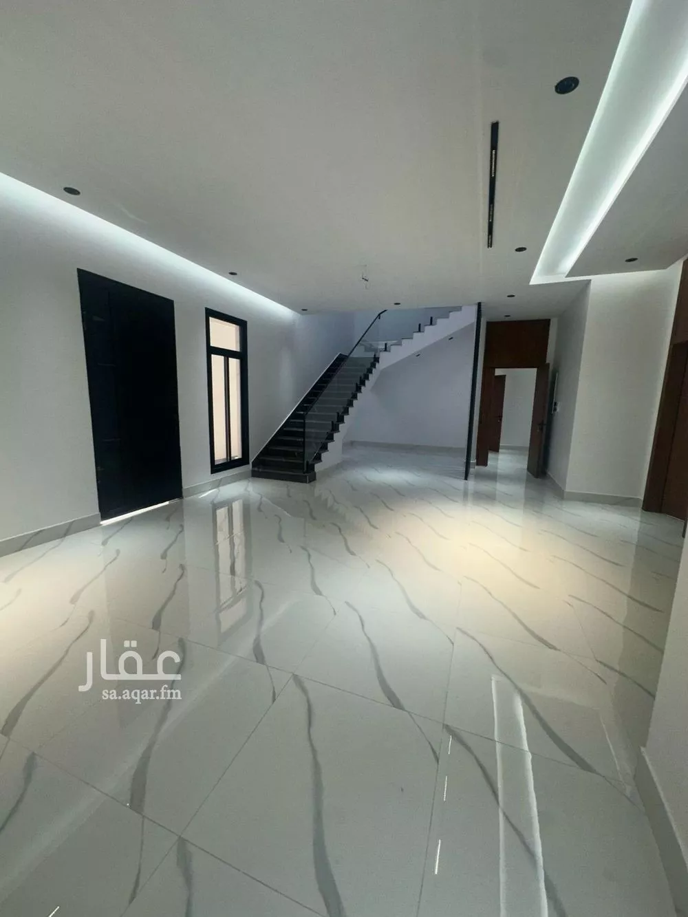 9 bedroom villa in Al Rimal 5
