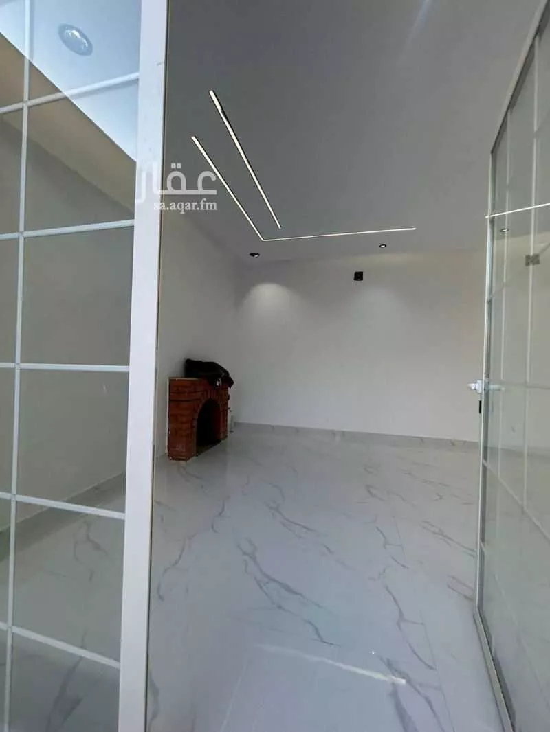 7 bedroom villa in Dhahrat Laban 15