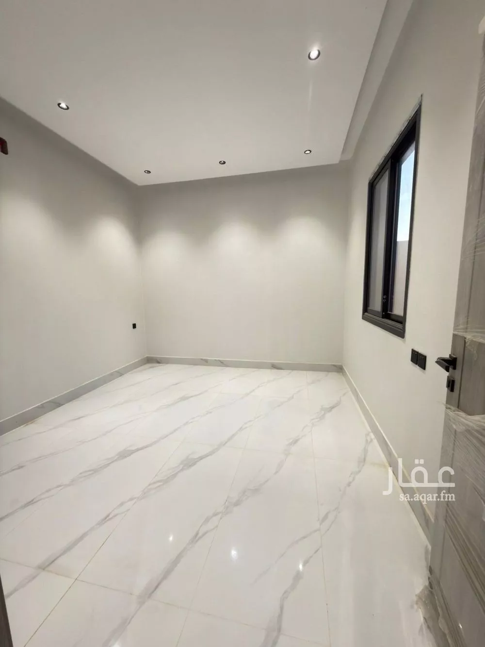 8 bedroom villa in Dhahrat Laban 19