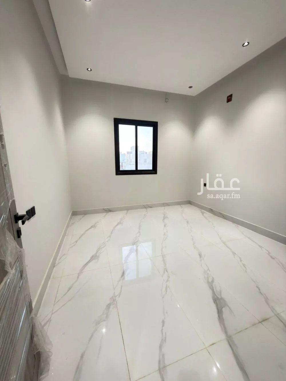 8 bedroom villa in Dhahrat Laban 10