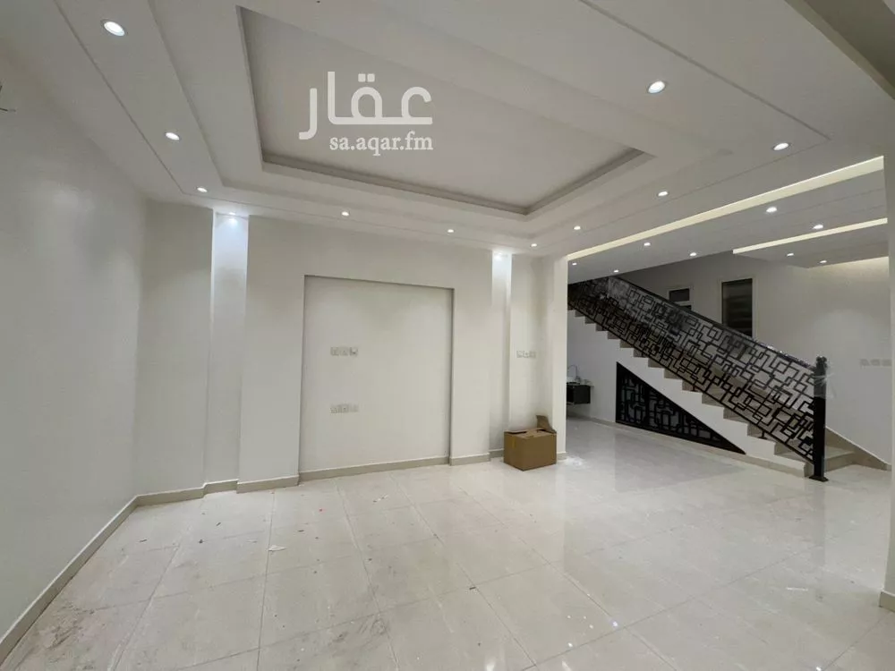 5 bedroom villa in Al Narjis 22