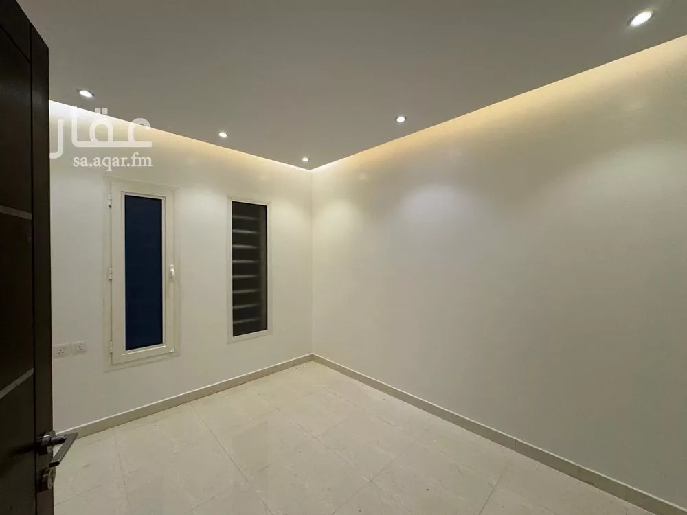 5 bedroom villa in Al Narjis 27