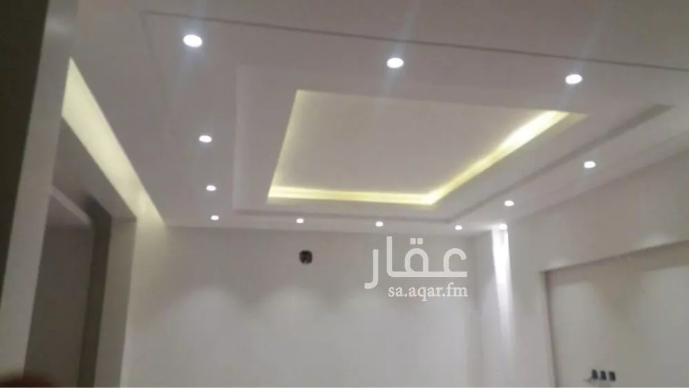 9 bedroom villa in Al Narjis 5
