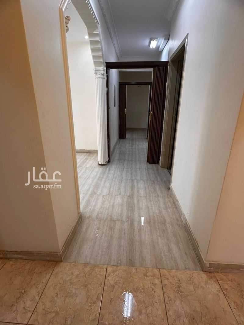 3 bedroom apartment in Dhahrat Laban, Riyadh 15