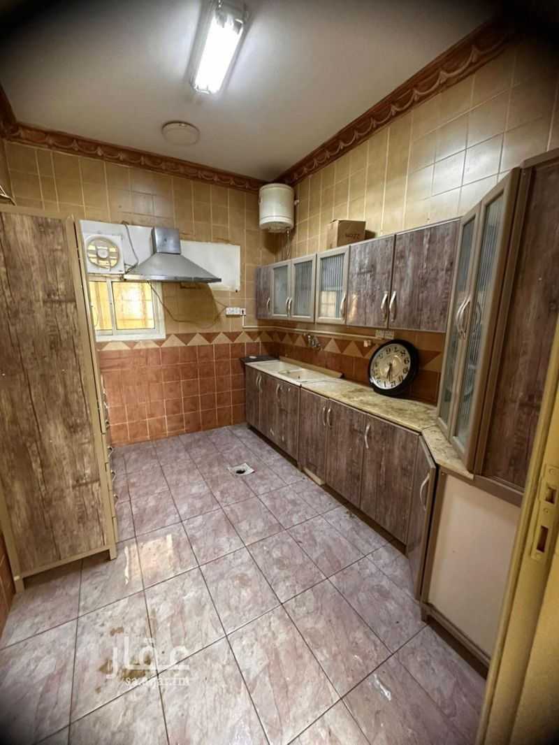 3 bedroom apartment in Dhahrat Laban, Riyadh 17