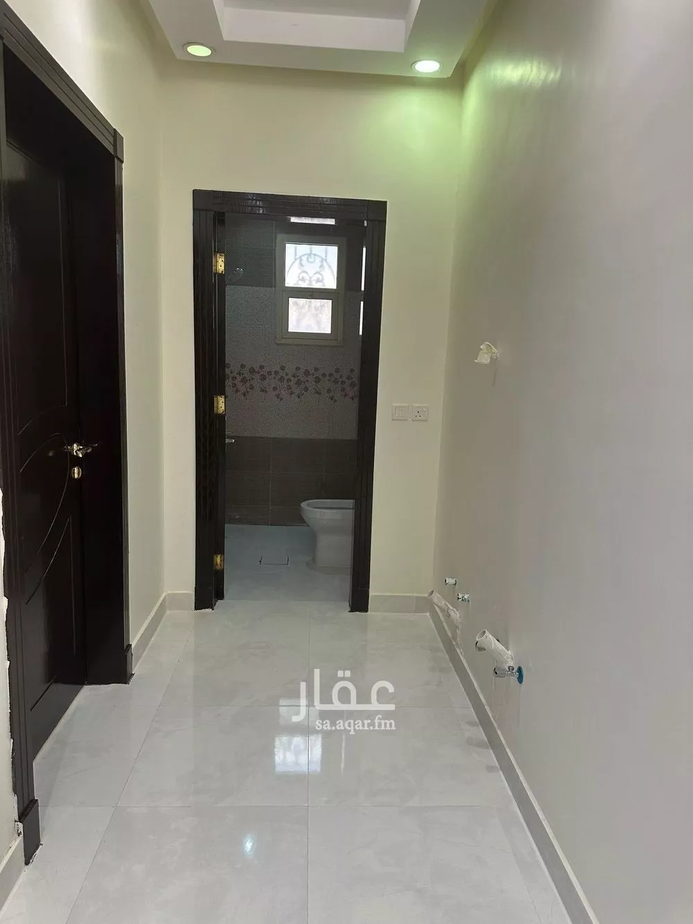 فيلا 5 غرف في العارض 11