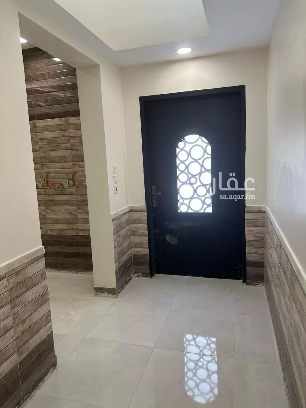 فيلا 5 غرف في العارض 9