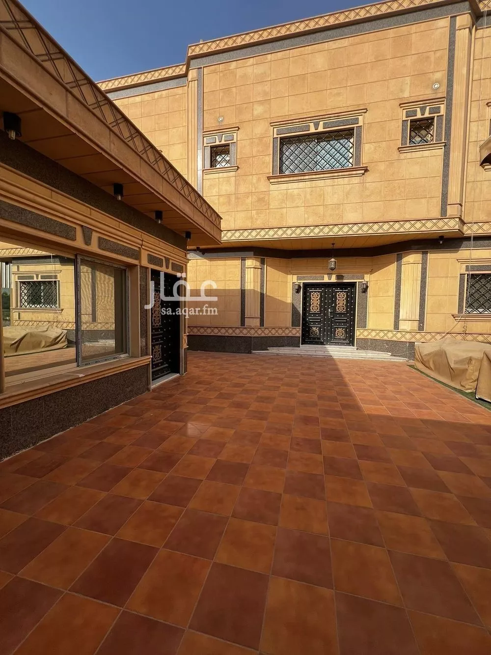 5 bedroom villa in Al Yarmouk 4