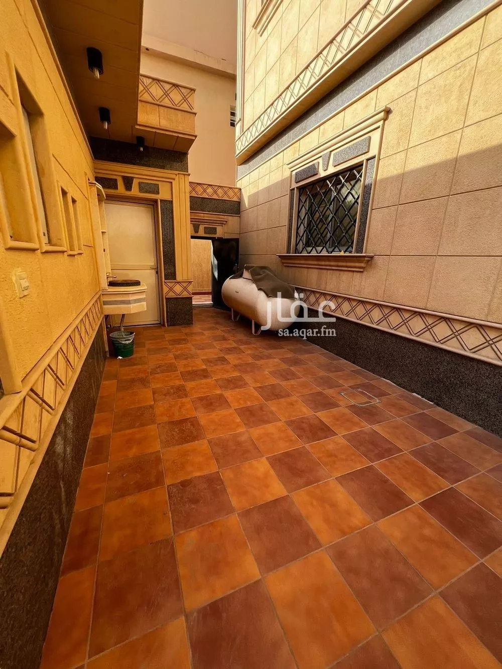 5 bedroom villa in Al Yarmouk 5