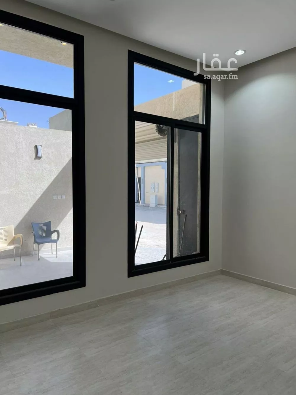 فيلا 11 غرف في الرمال 9