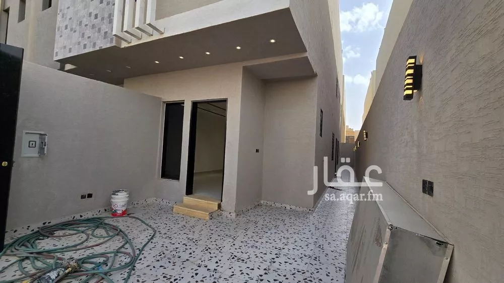6 bedroom villa in Badr 9