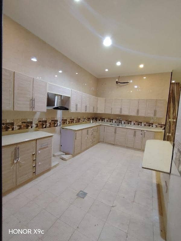5 bedroom apartment in Bani Bayadah, Madinah 5