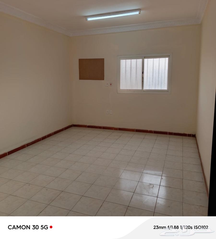 3 bedroom apartment in Al Hamra, Eastern Province 7