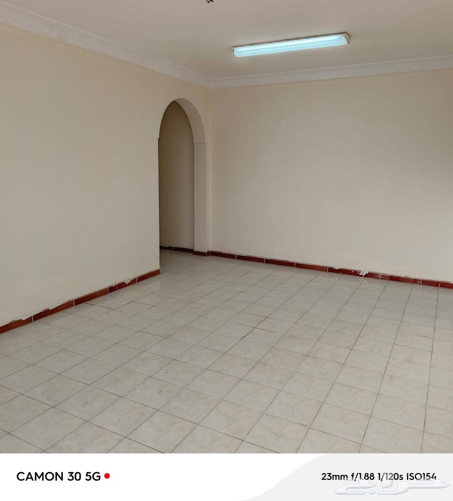 3 bedroom apartment in Al Hamra, Eastern Province 4