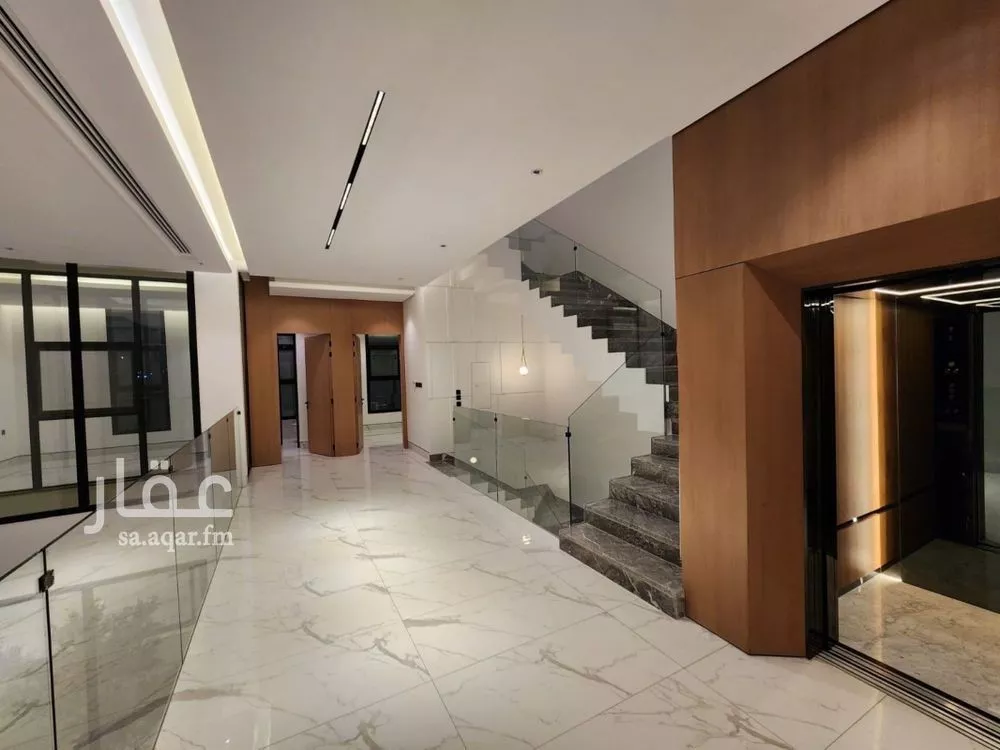 5 bedroom villa in Al Narjis 4
