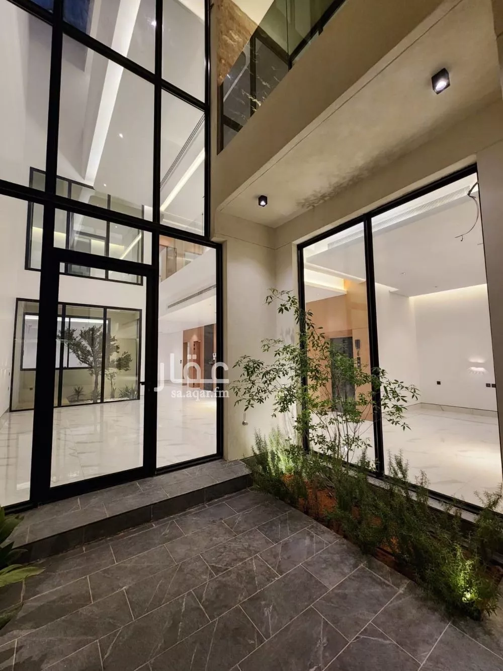 5 bedroom villa in Al Narjis 9