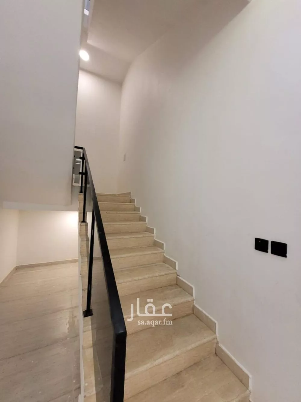 5 bedroom villa in Tuwaiq 9