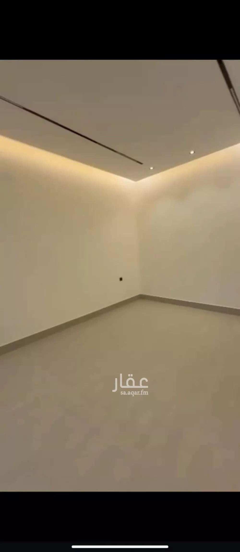 فيلا 5 غرف في عكاظ 8