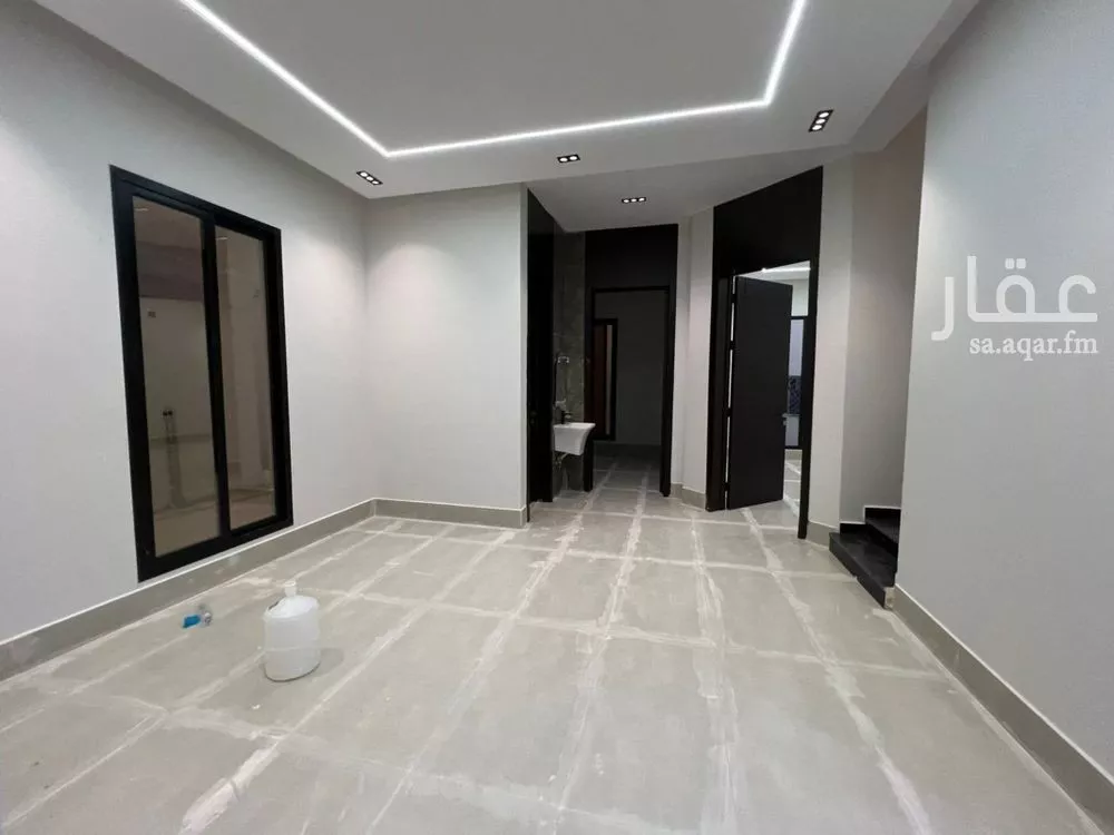 6 bedroom villa in Al Uraija Al Gharbiyah 5