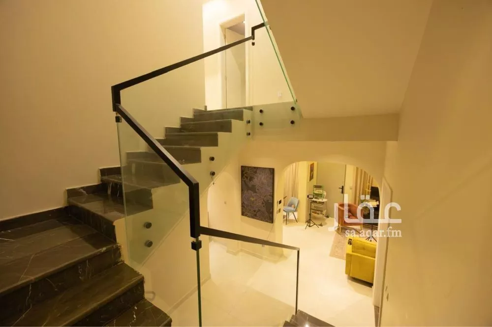 5 bedroom villa in Al Narjis 11