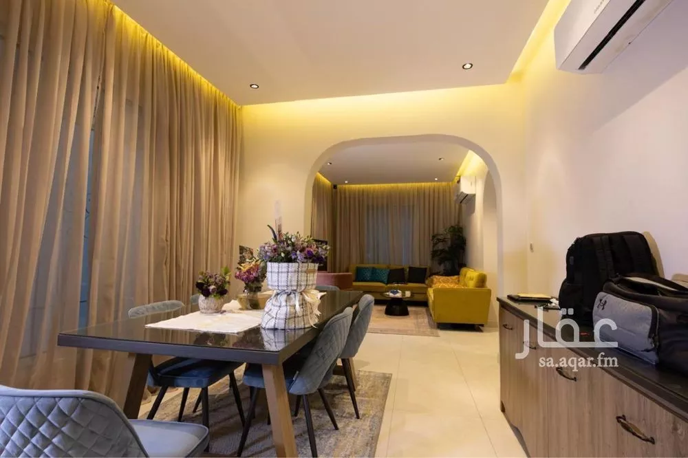 5 bedroom villa in Al Narjis 5