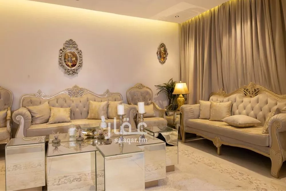 5 bedroom villa in Al Narjis 7